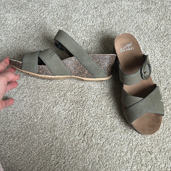 Dansko Susie Sandals - Picture 2 of 4